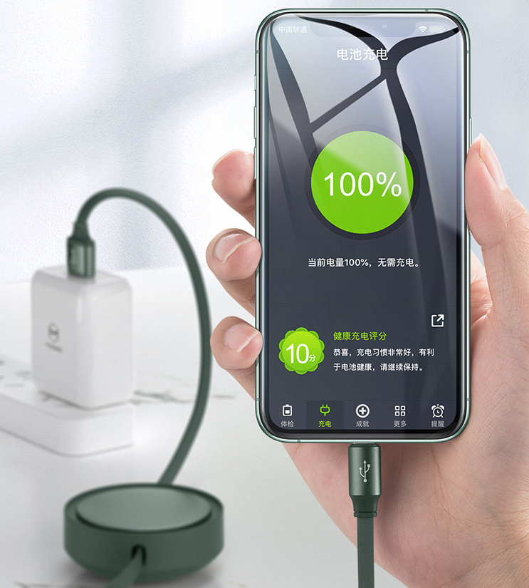 3-in-1 Retractable Charging Cable for Lightning & USB-C
