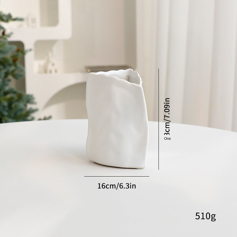 Christmas Vase Set with Elegant Gold Reindeer Accents