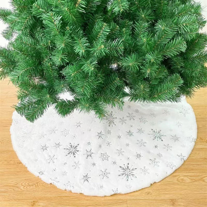 Plush Christmas Tree Skirt for Elegant Snowy Decor
