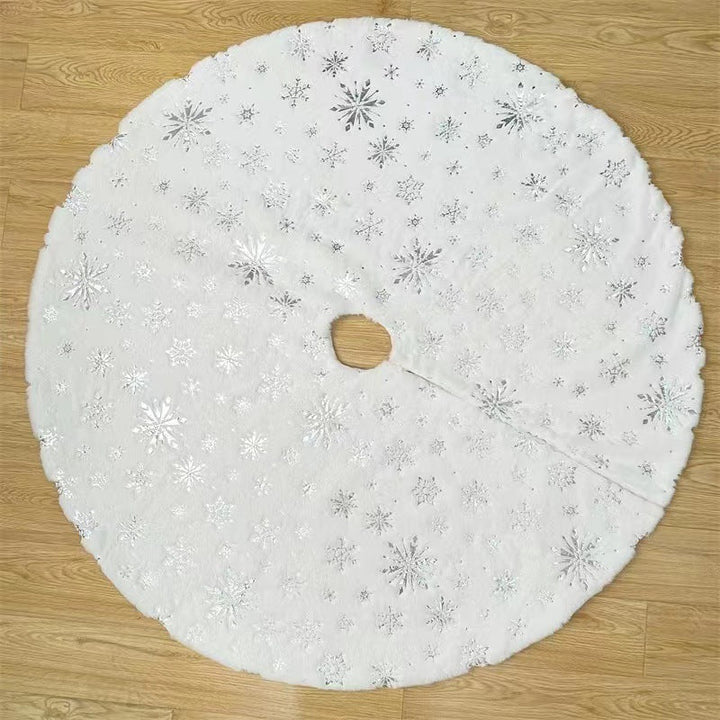 Plush Christmas Tree Skirt for Elegant Snowy Decor