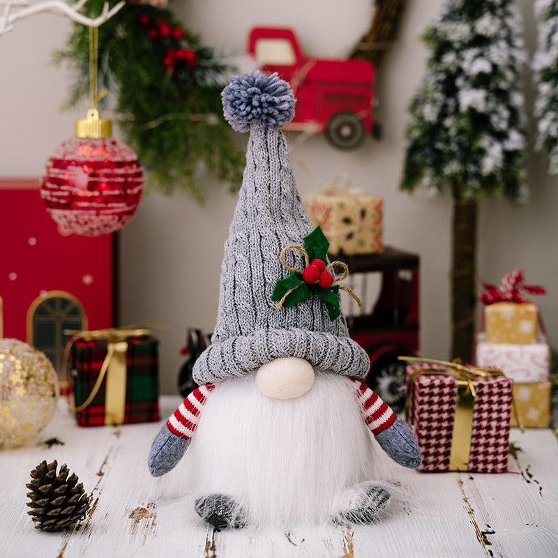 Illuminated Christmas Gnome Pair for Warm Holiday Glow
