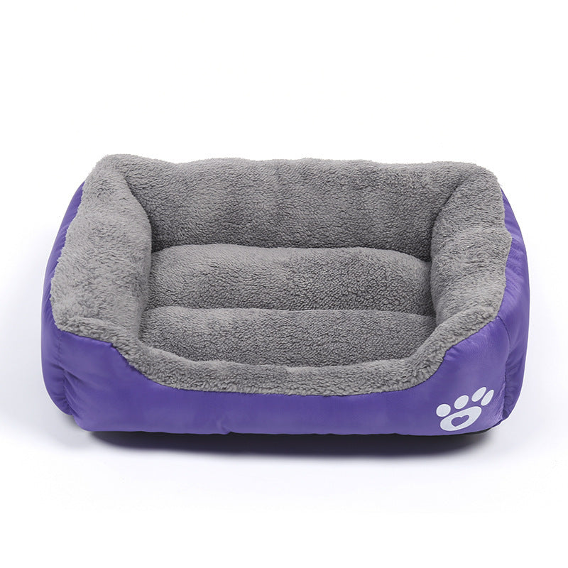 Fleece Pet Bed with Waterproof Bottom for Cozy Rest