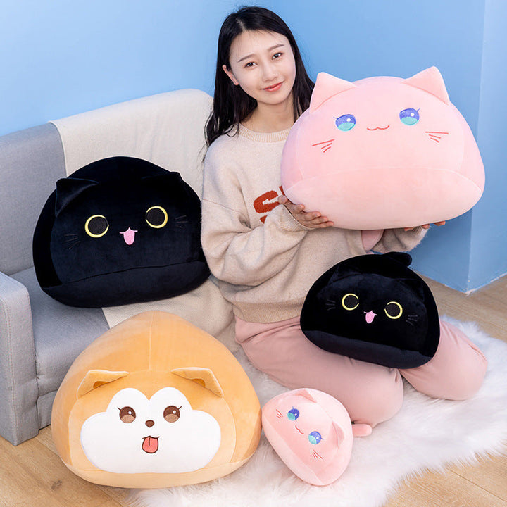 Round Cat Plush Pillow – Soft Kawaii Bedroom Accent