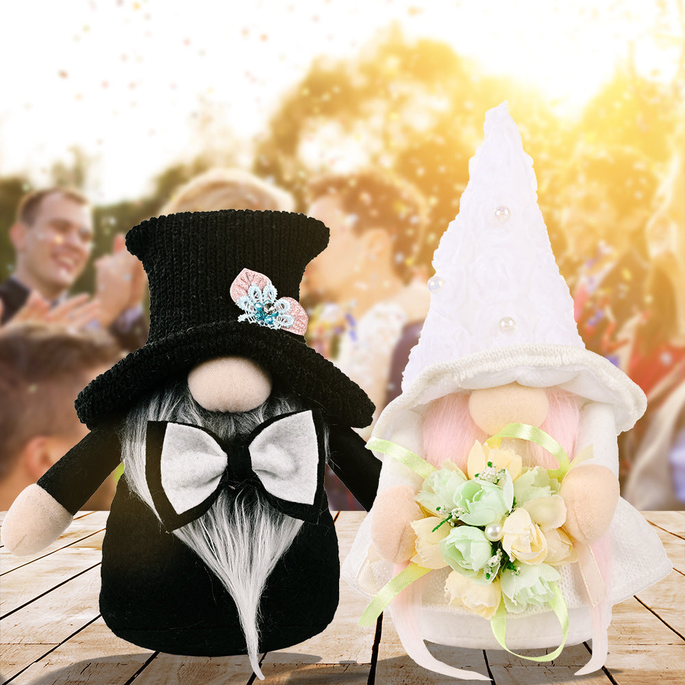 Wedding Gnome Couple Decor for Romantic Home Displays