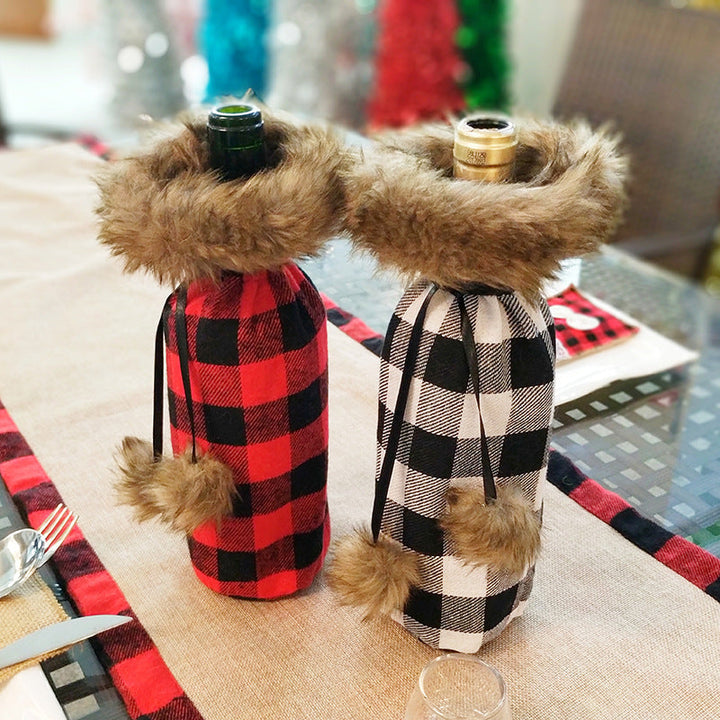 Santa Wine Bottle Cover – Festive Christmas Table Decor