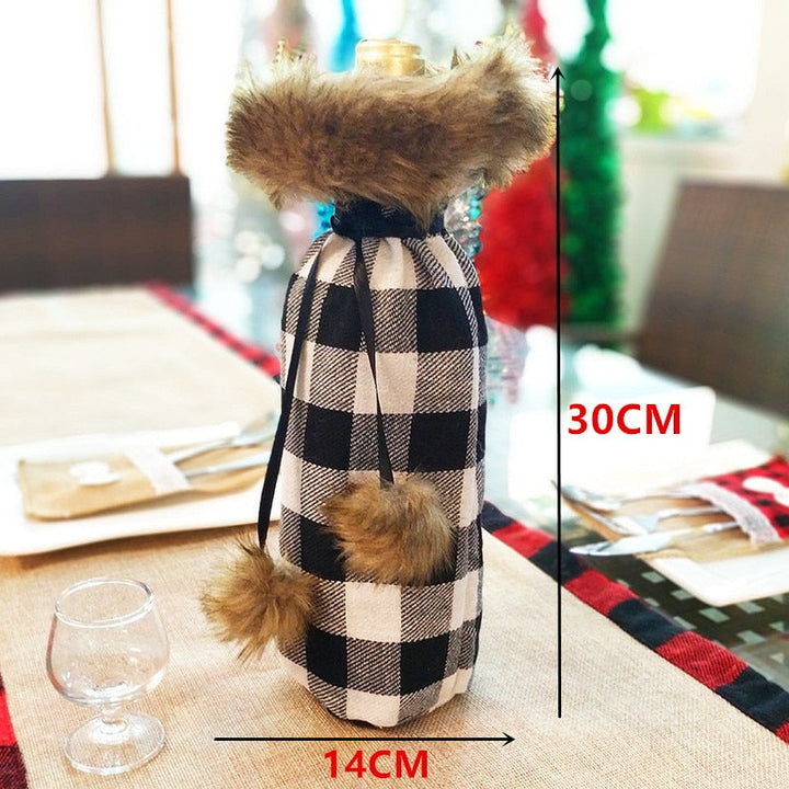 Santa Wine Bottle Cover – Festive Christmas Table Decor