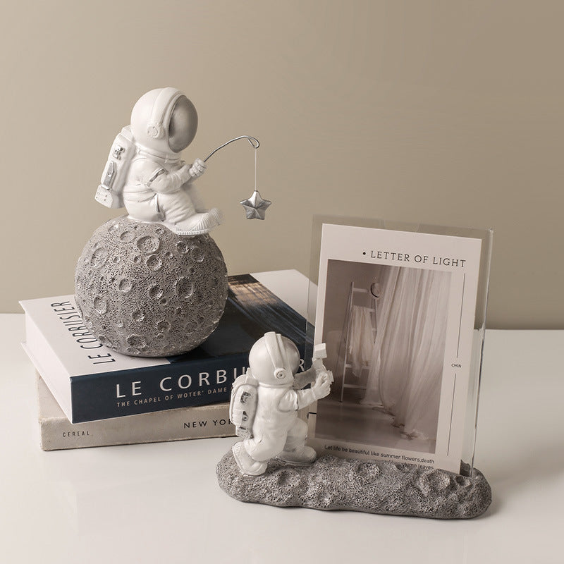 Astronaut Moon Decor for Whimsical Nordic Home Rooms