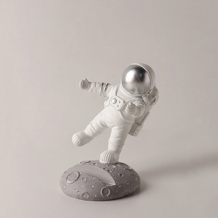 Astronaut Moon Decor for Whimsical Nordic Home Rooms