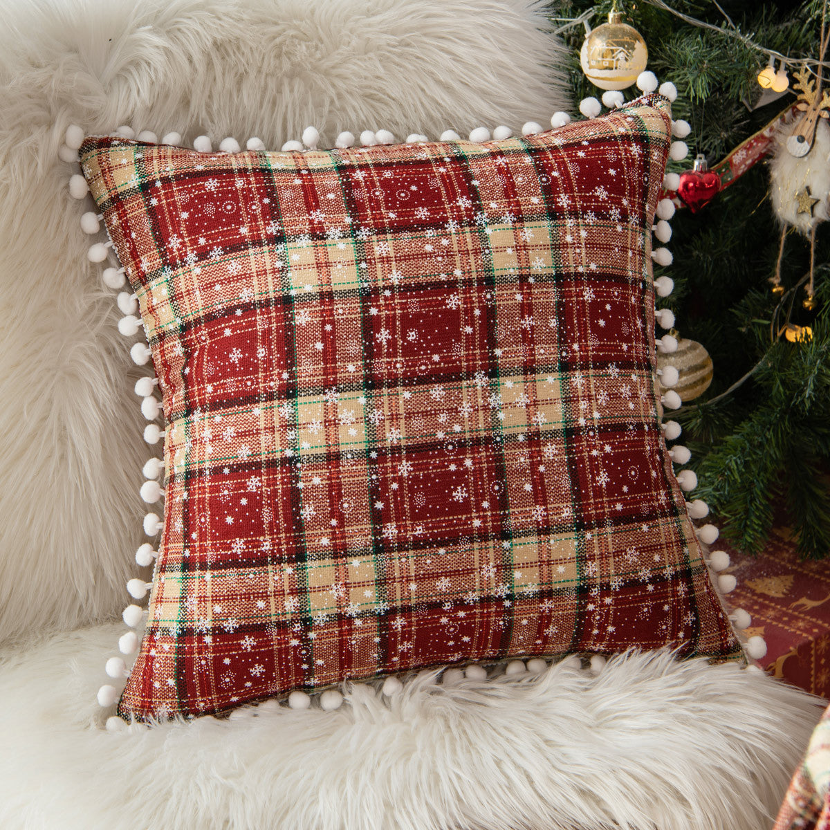 Christmas Plaid Pillow Covers for Cozy Nordic Sofa Decor