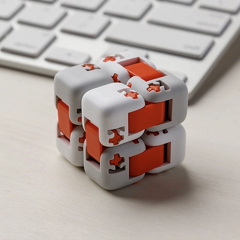 Finger Fidget Toy – Portable Interlocking Puzzle Play