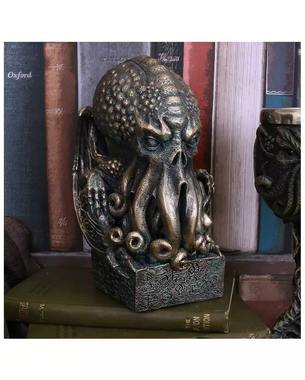 Cthulhu Statue Gothic Fantasy Decor Centerpiece for Shelves