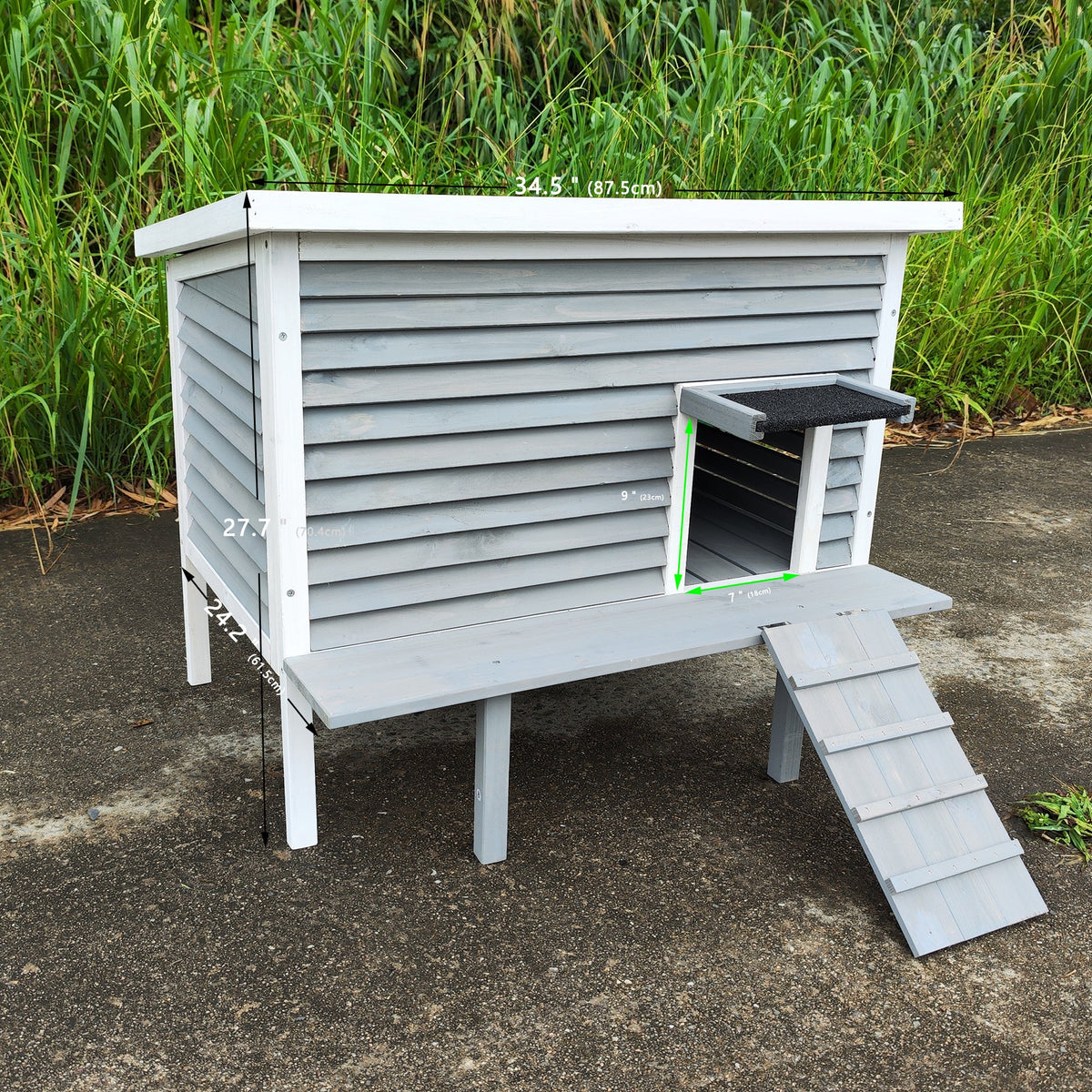 Breathable Outdoor Cat House with Porch Deck & Ramp