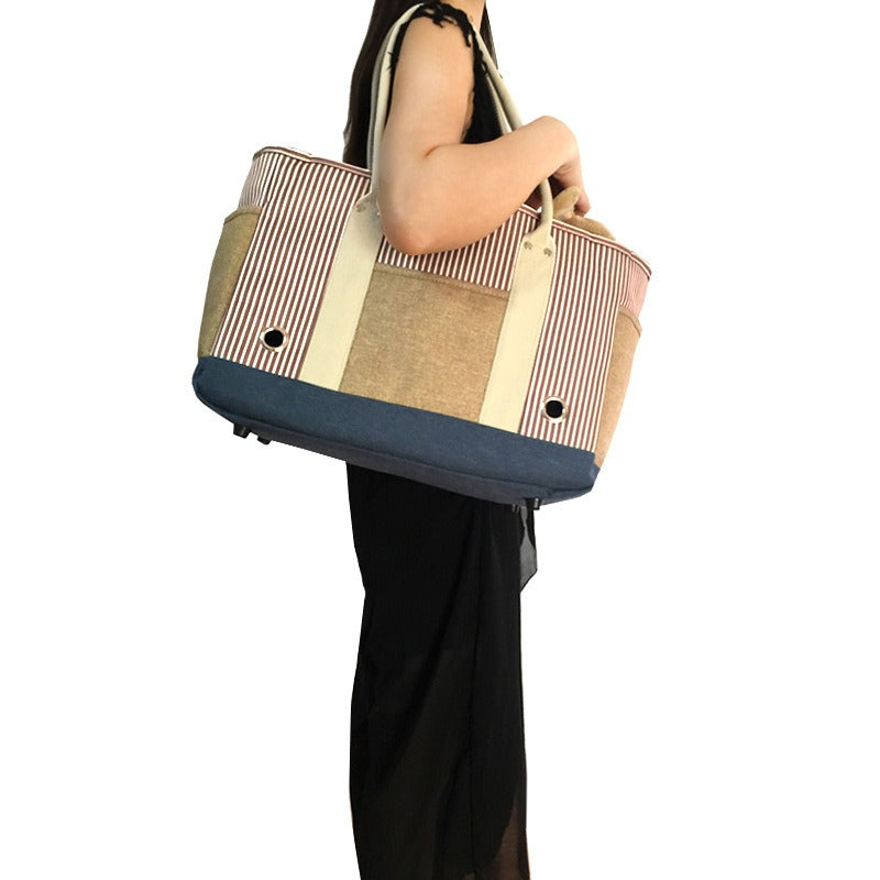 Pet Carrier Bag: Fashionable Tote for Small Pet Travel