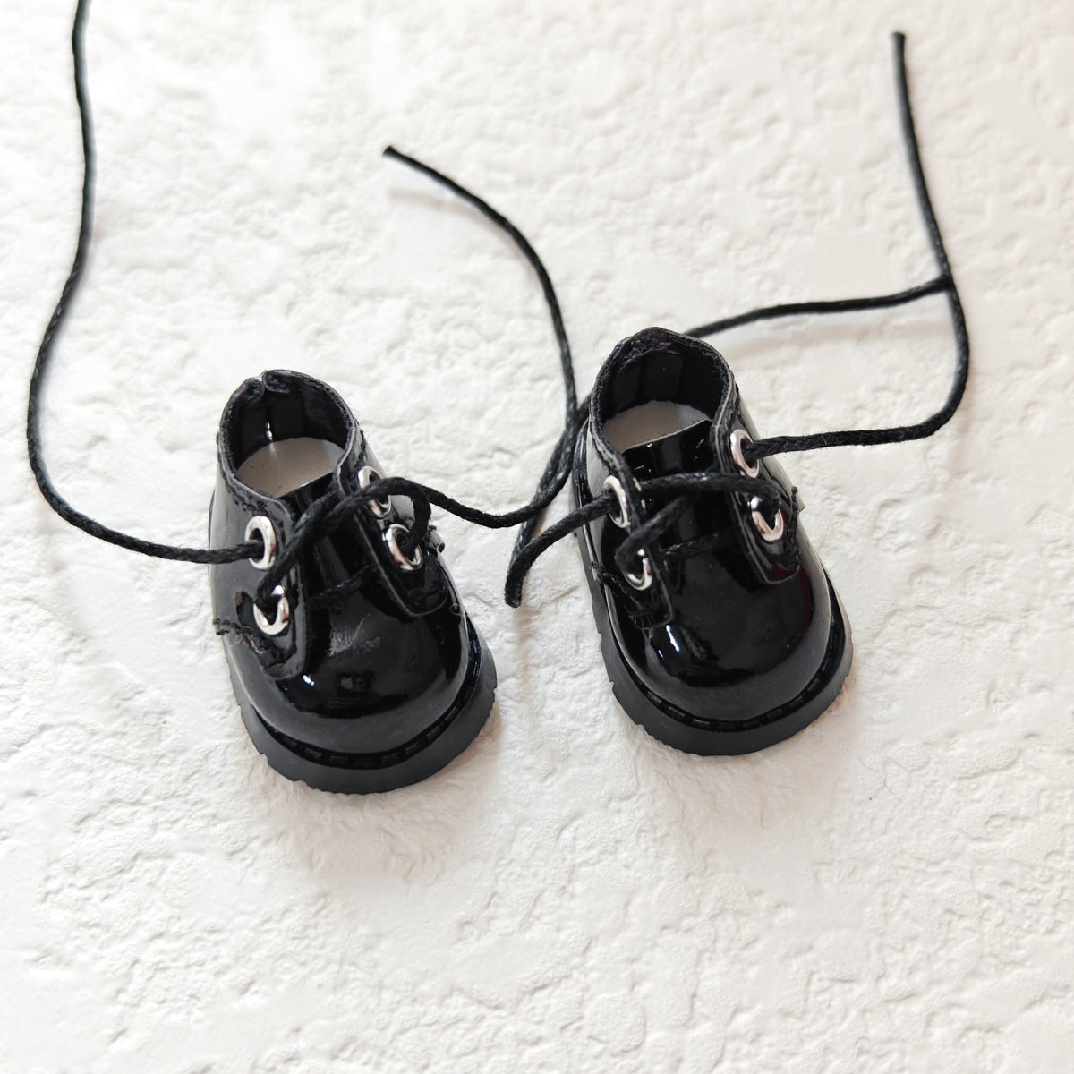 Labubu Doll Shoes 4-Piece Outfit Accessory Collection