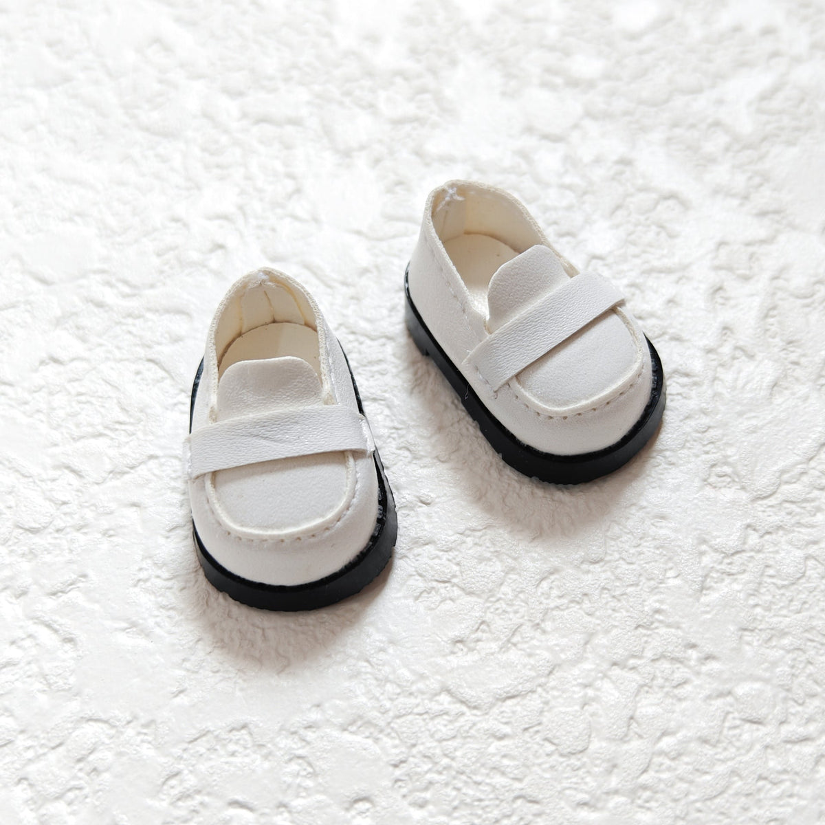 Labubu Doll Shoes 4-Piece Outfit Accessory Collection