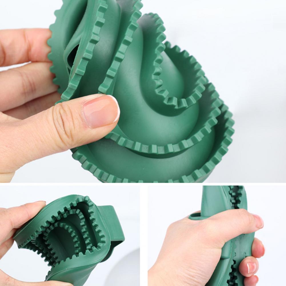 Pet Bath Brush for Dogs & Cats | Easy Fur Removal