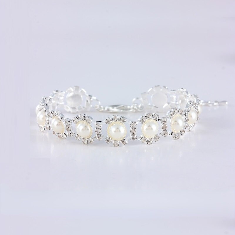 Pearl Pet Collar Necklace for Elegant Photo Moments