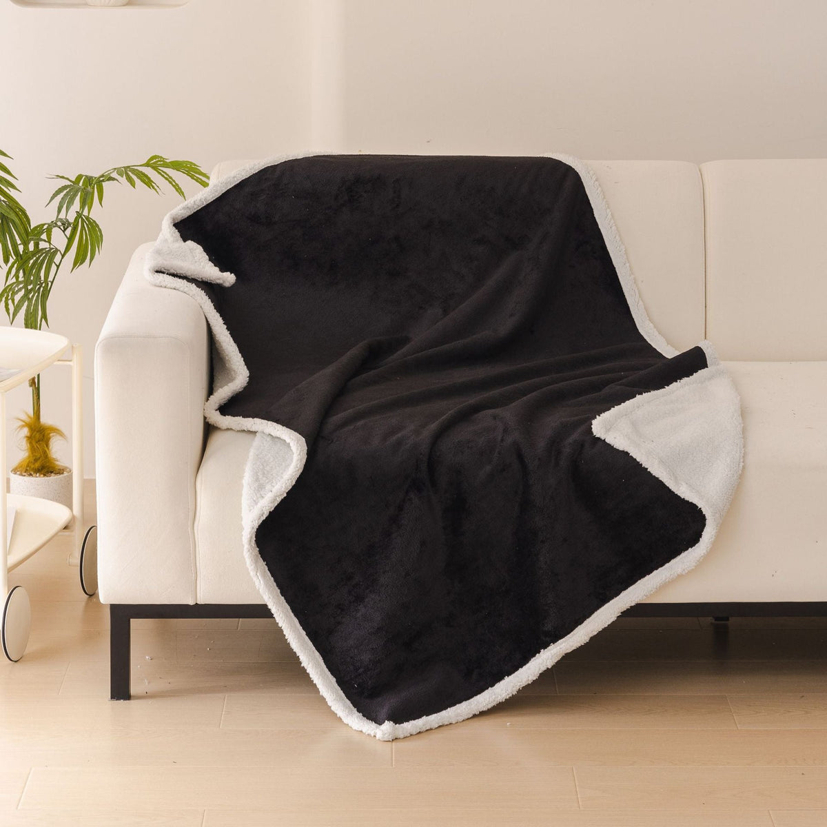 Waterproof Pet Blanket for Cozy Furniture Protection