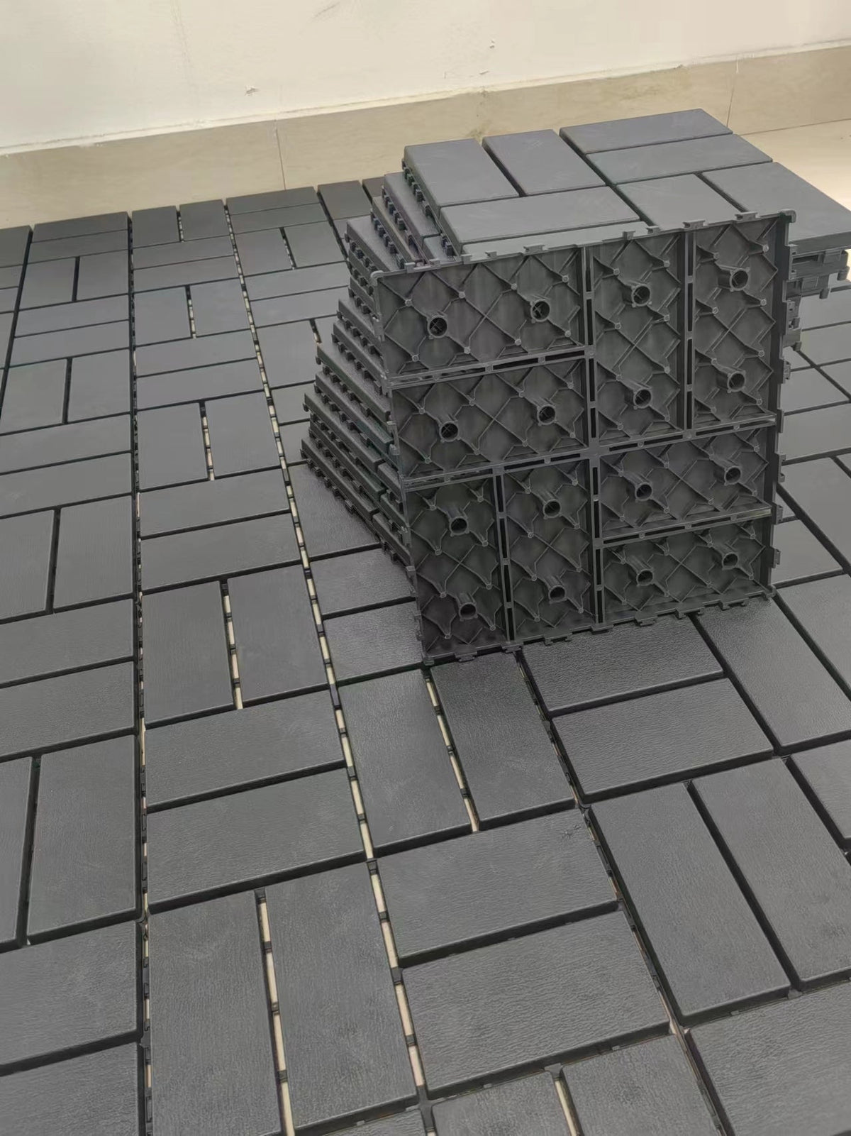 Interlocking Deck Tiles 12x12 Waterproof Patio Flooring