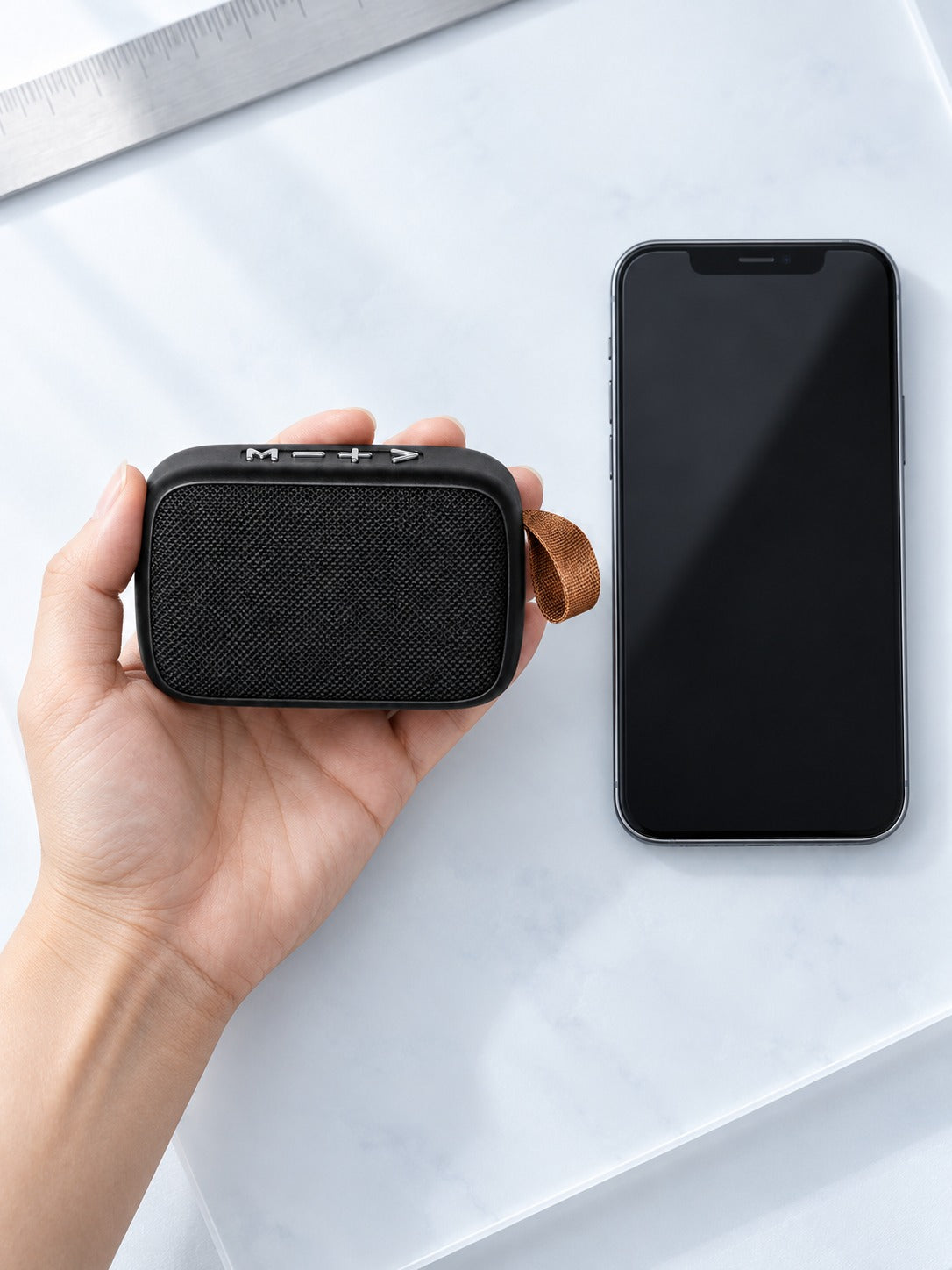 Portable Bluetooth Speaker with Clear Sound for Calls