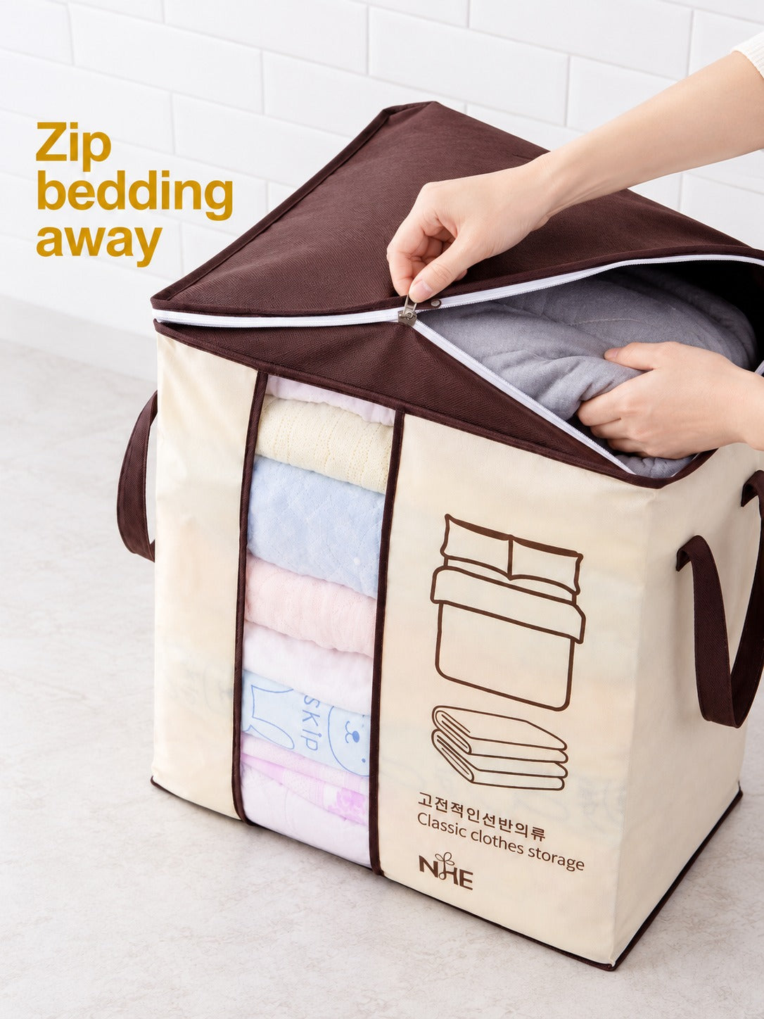 Quilt Storage Bag with Zipper and Clear Window
