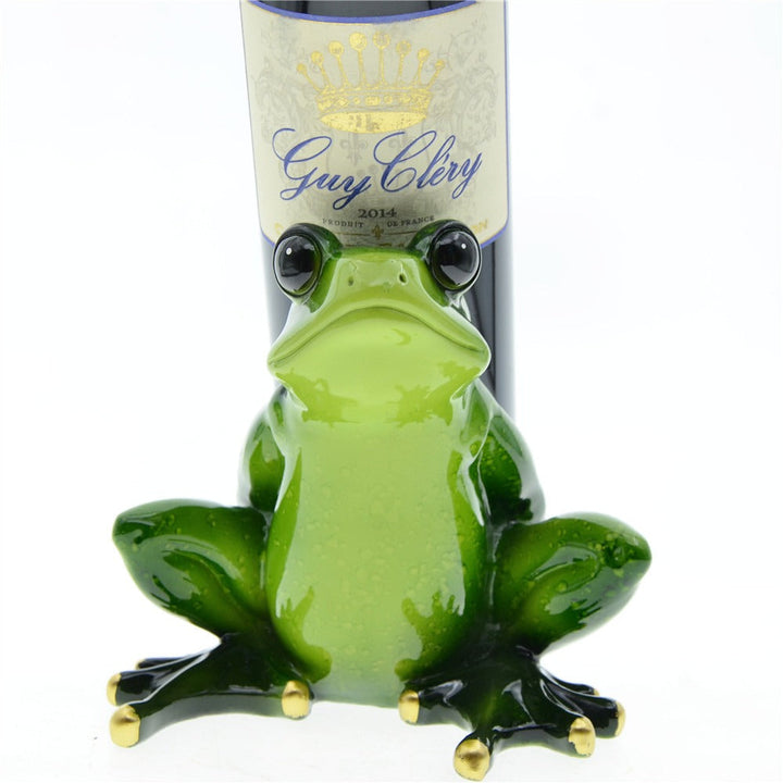 Resin Frog Wine Rack for Playful Tabletop Displays