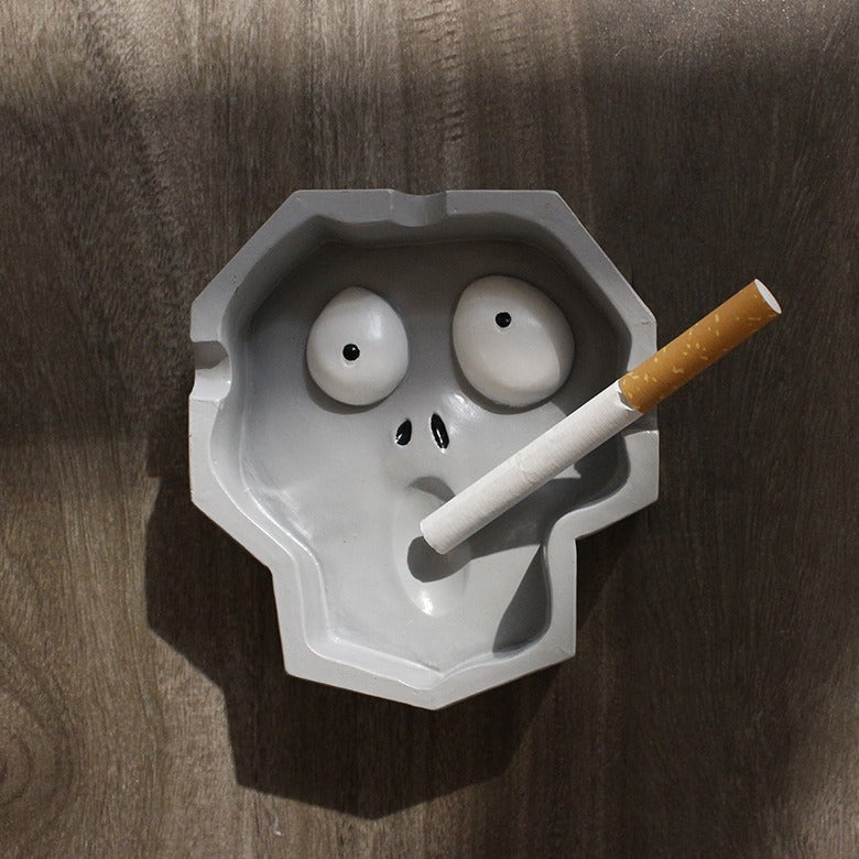 Ghost Face Ashtray for Quirky Desktop Decor Display
