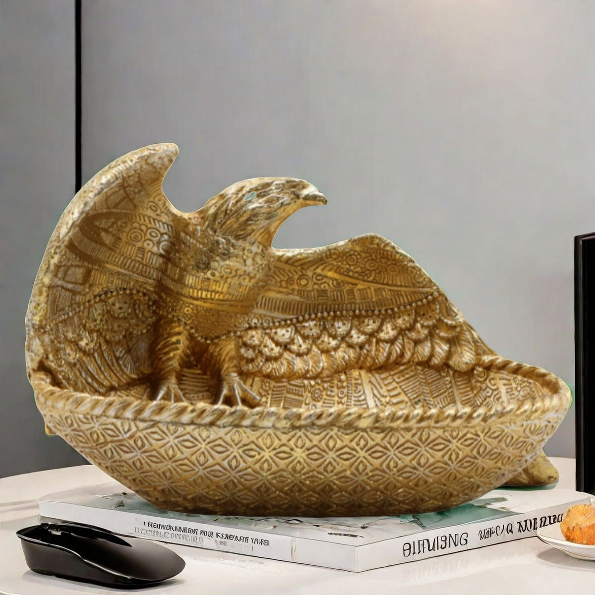 Eagle Sculpture Decor: Antique Bronze Statement Accent