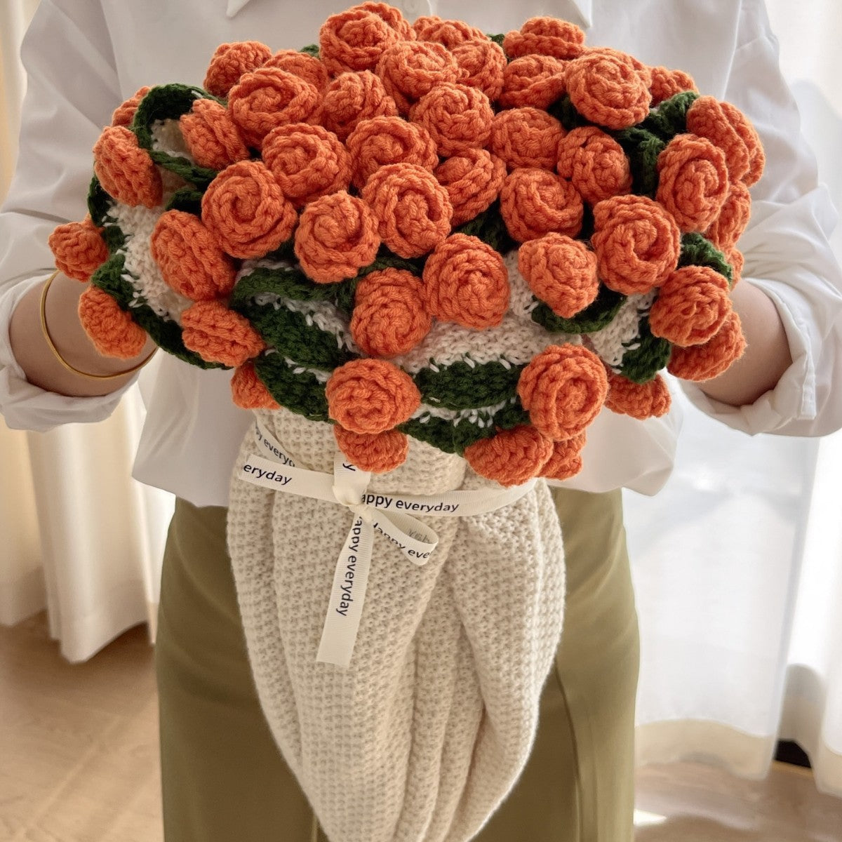 Rose Bouquet Blanket – Handwoven Floral Cozy Decor