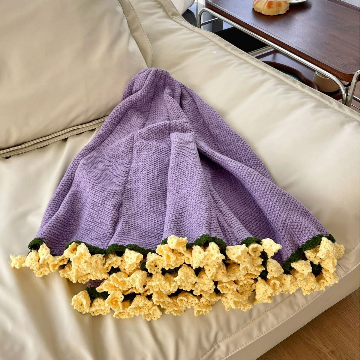 Rose Bouquet Blanket – Handwoven Floral Cozy Decor