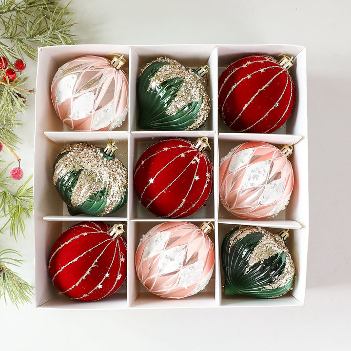 Christmas Ball Ornaments for an Elegant Glitter Tree