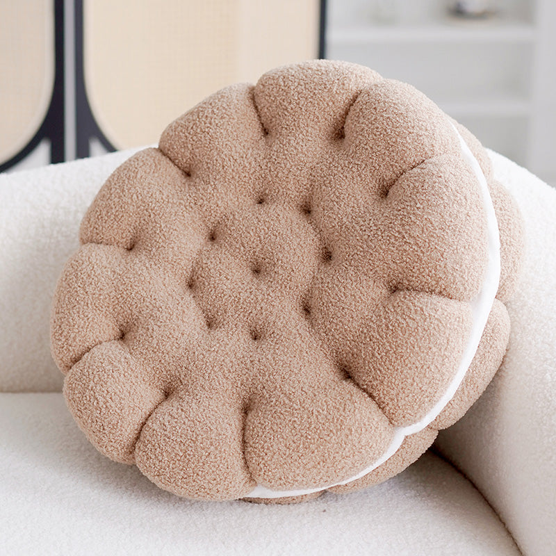Biscuit-Shaped Cushion for Cozy, Playful Sofa Comfort