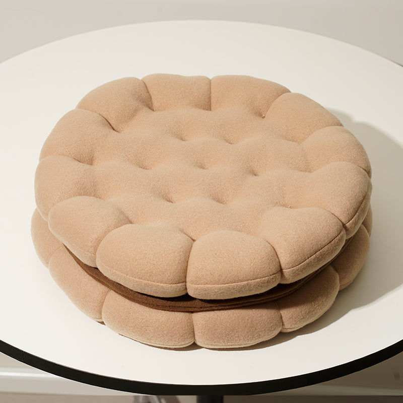 Biscuit-Shaped Cushion for Cozy, Playful Sofa Comfort