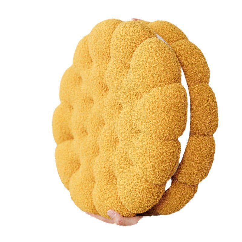 Biscuit-Shaped Cushion for Cozy, Playful Sofa Comfort