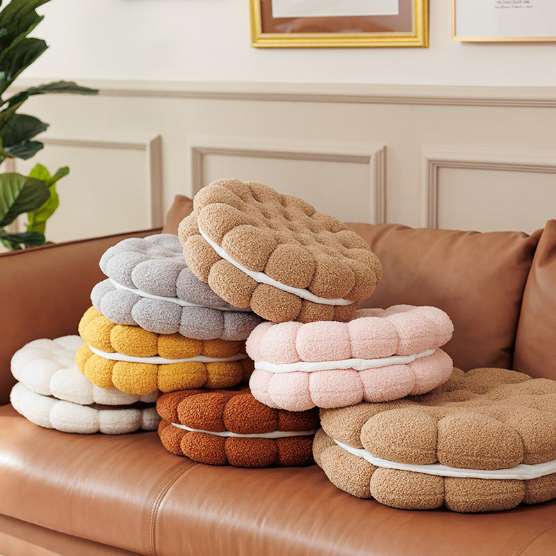 Biscuit-Shaped Cushion for Cozy, Playful Sofa Comfort