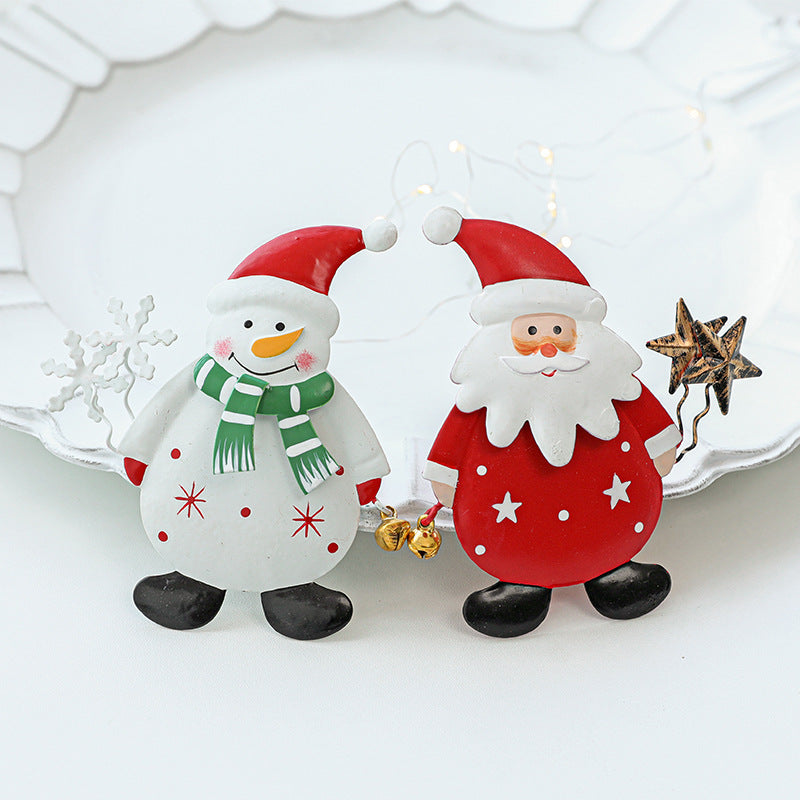 Christmas Wine Bottle Decorations for Festive Tables
