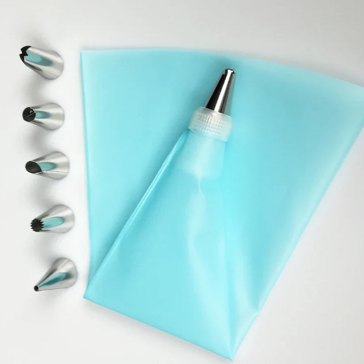 Silicone Piping Bag Set with 6 Stainless Steel Nozzles