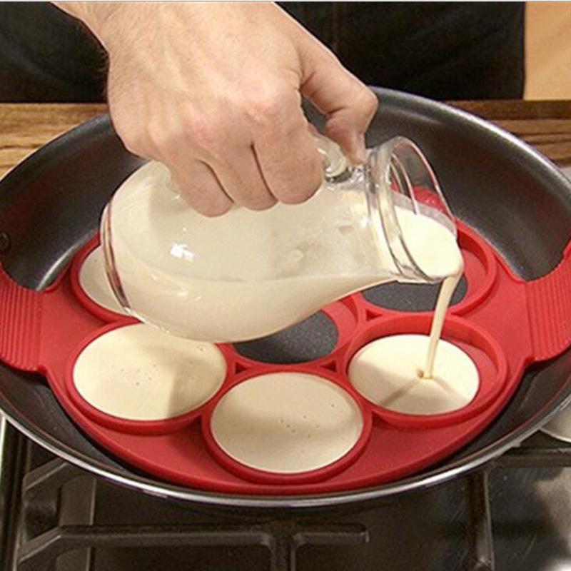 Silicone Pancake Flip Mold: Round Pancakes, Flipped at Once