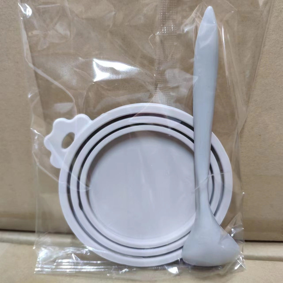 Reusable Pet Can Lid With Spoon for Fresher Storage