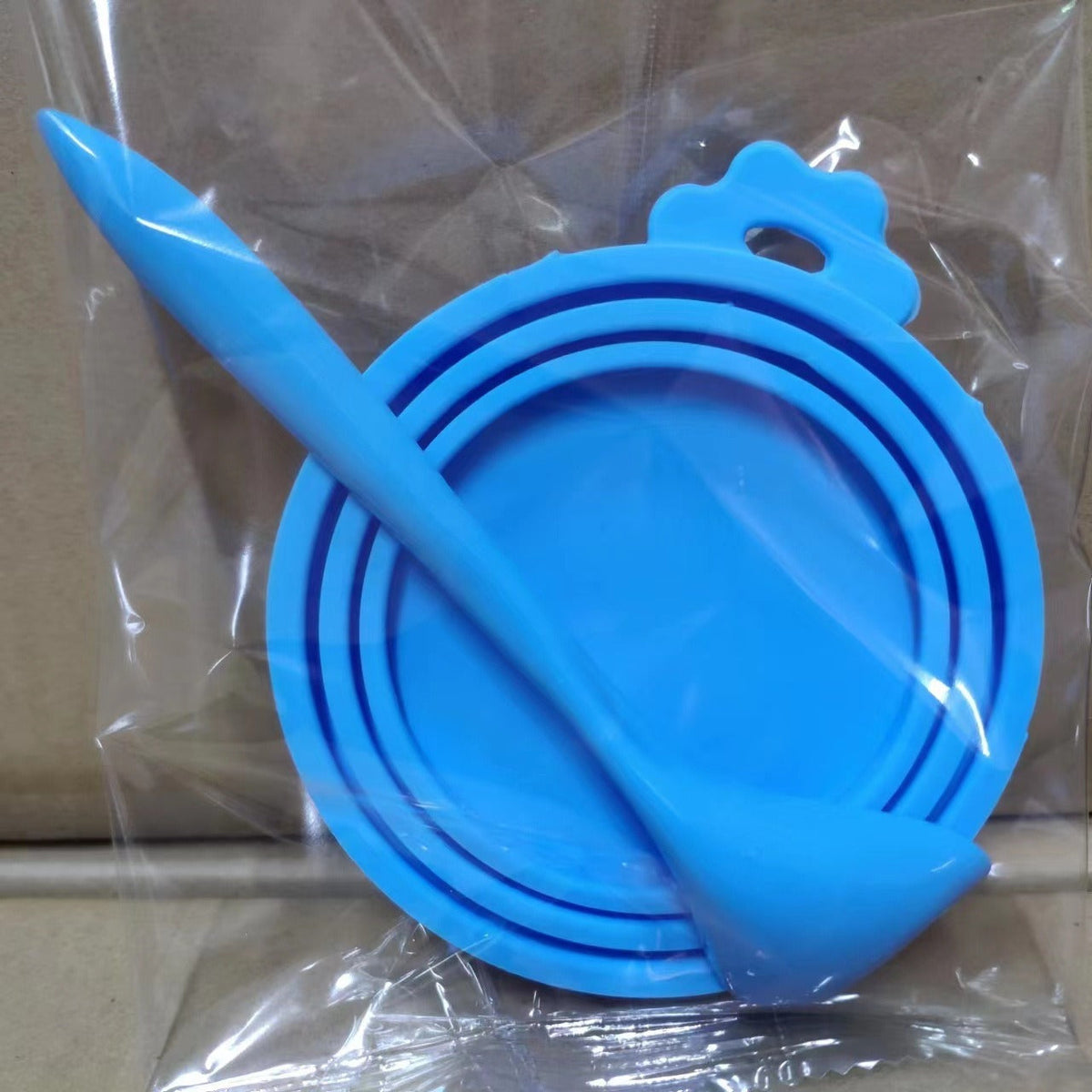 Reusable Pet Can Lid With Spoon for Fresher Storage