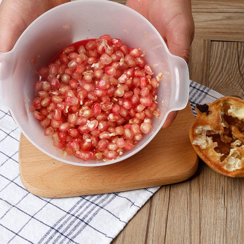 Silicone Pomegranate Deseeder Bowl: Clean Arils Fast