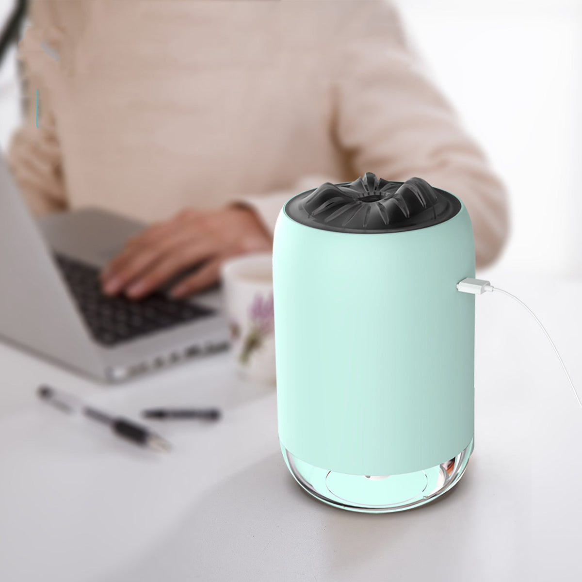 Flame Mist USB Humidifier with LED Glow for Desk & Car