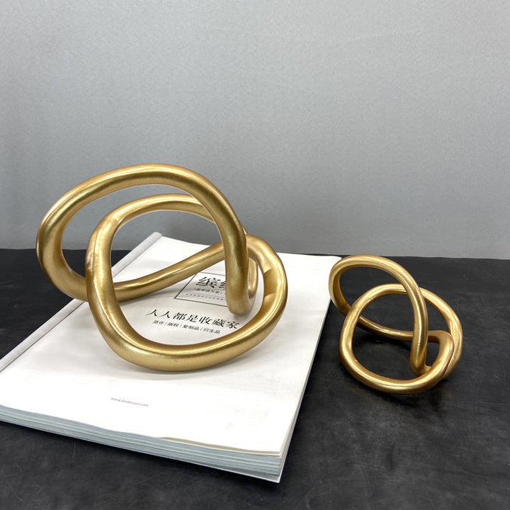 Black Resin Knot Ornament for Elevated Modern Interiors