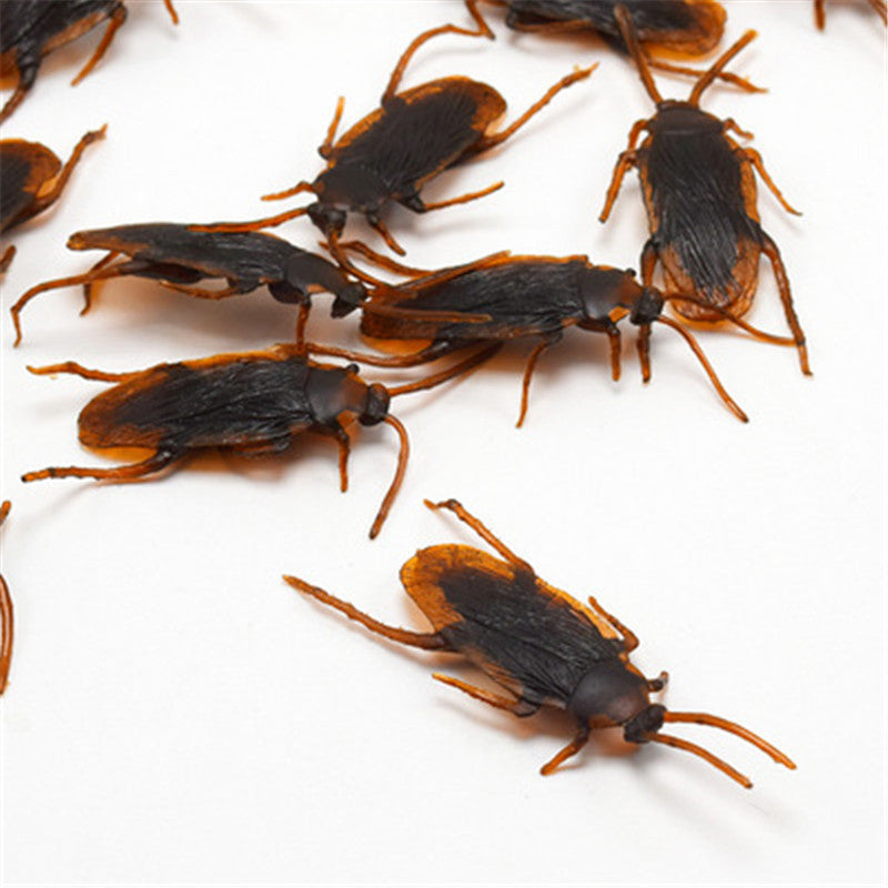 Fake Cockroach Prank Toy for Realistic Surprise Gags