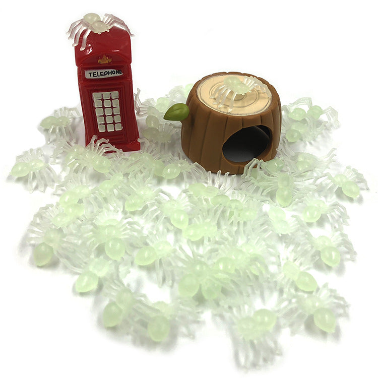 Plastic Spider & Fly Prank Toys for Instant Scares