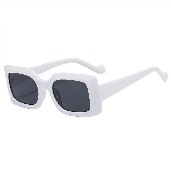 UV-Resistant Rectangular Sunglasses for Everyday Style