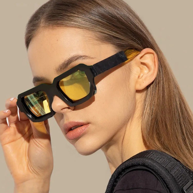 Square Frame Sunglasses for Modern Unisex Street Style