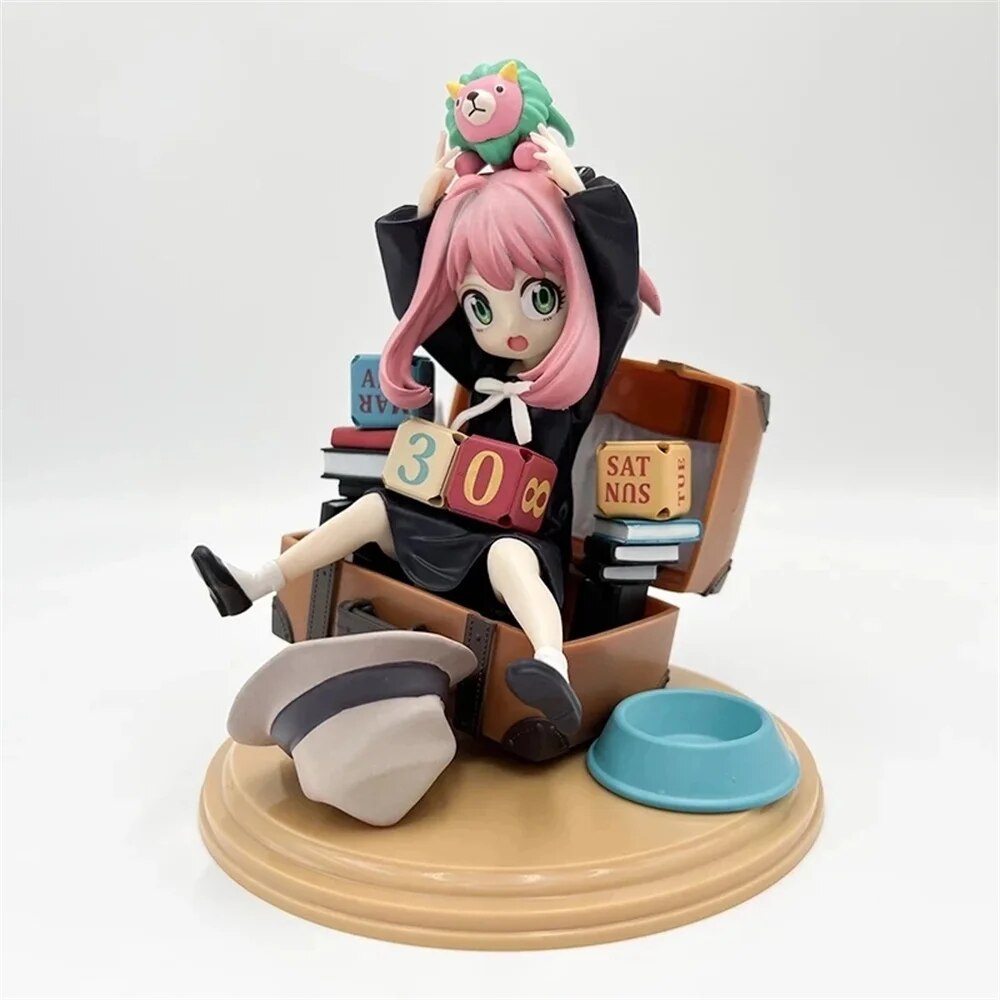 Spy x Family Anya Diorama Figure With Bond Display