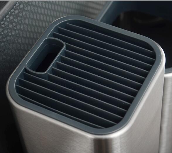 Stainless Steel Knife Holder with Slotted Core Insert