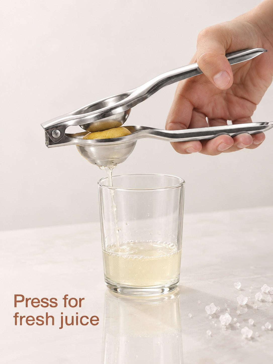 Stainless Steel Lemon Squeezer: Fresh Juice in Seconds
